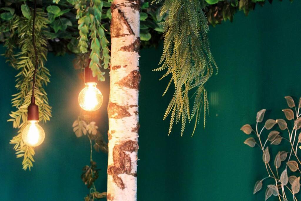 Secret Hideaways Wood Lodge Mit Kinderzimmer Messe L City L Flughafen L Hbf Duisburg Buitenkant foto